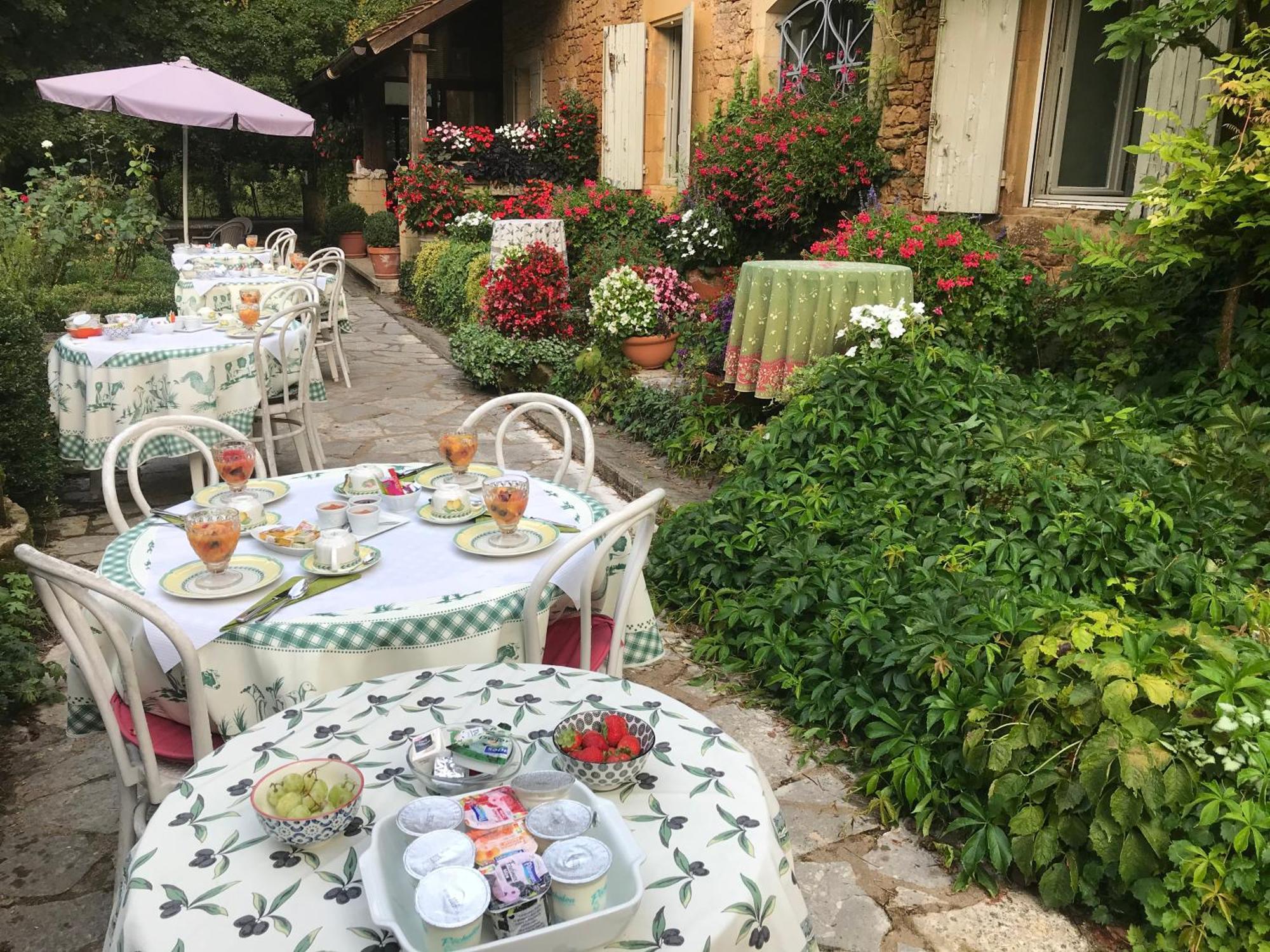 Bed & Breakfast Le Moulin Neuf Saint-Alvere Екстер'єр фото